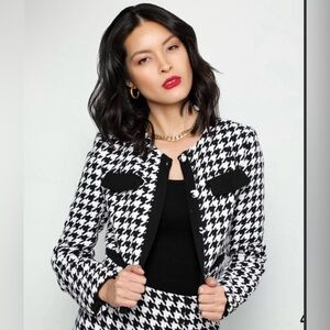 Forever 21 houndstooth cropped blazer